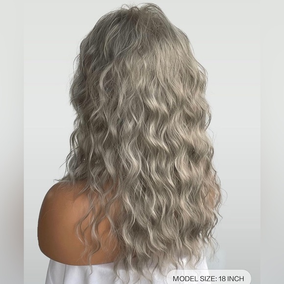 - Human hair blend grey curly wavy wig with bang - Picture 2 of 5
